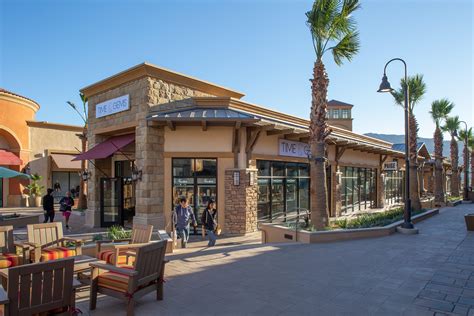 premium outlets desert hills